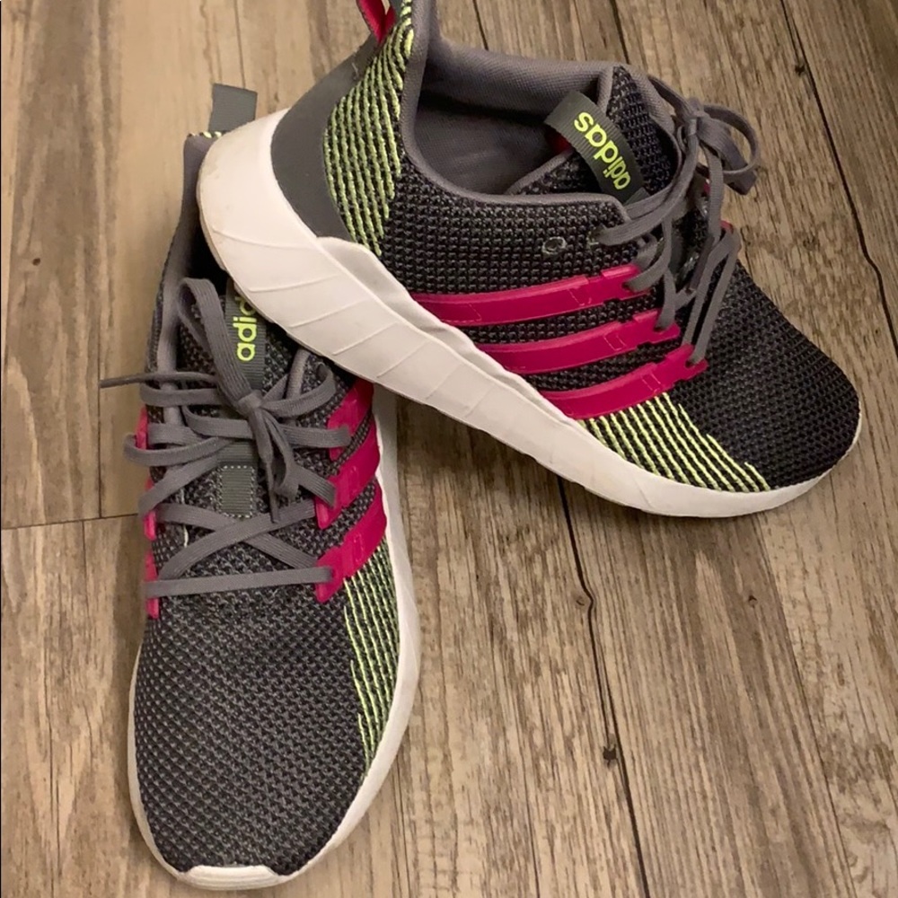 Adidas women size 8